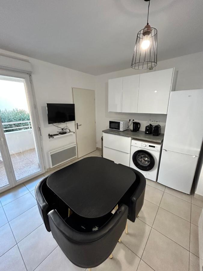 Appartement Avec Terrasse Et Box Entre Plages Et Nature マルセイユ エクステリア 写真