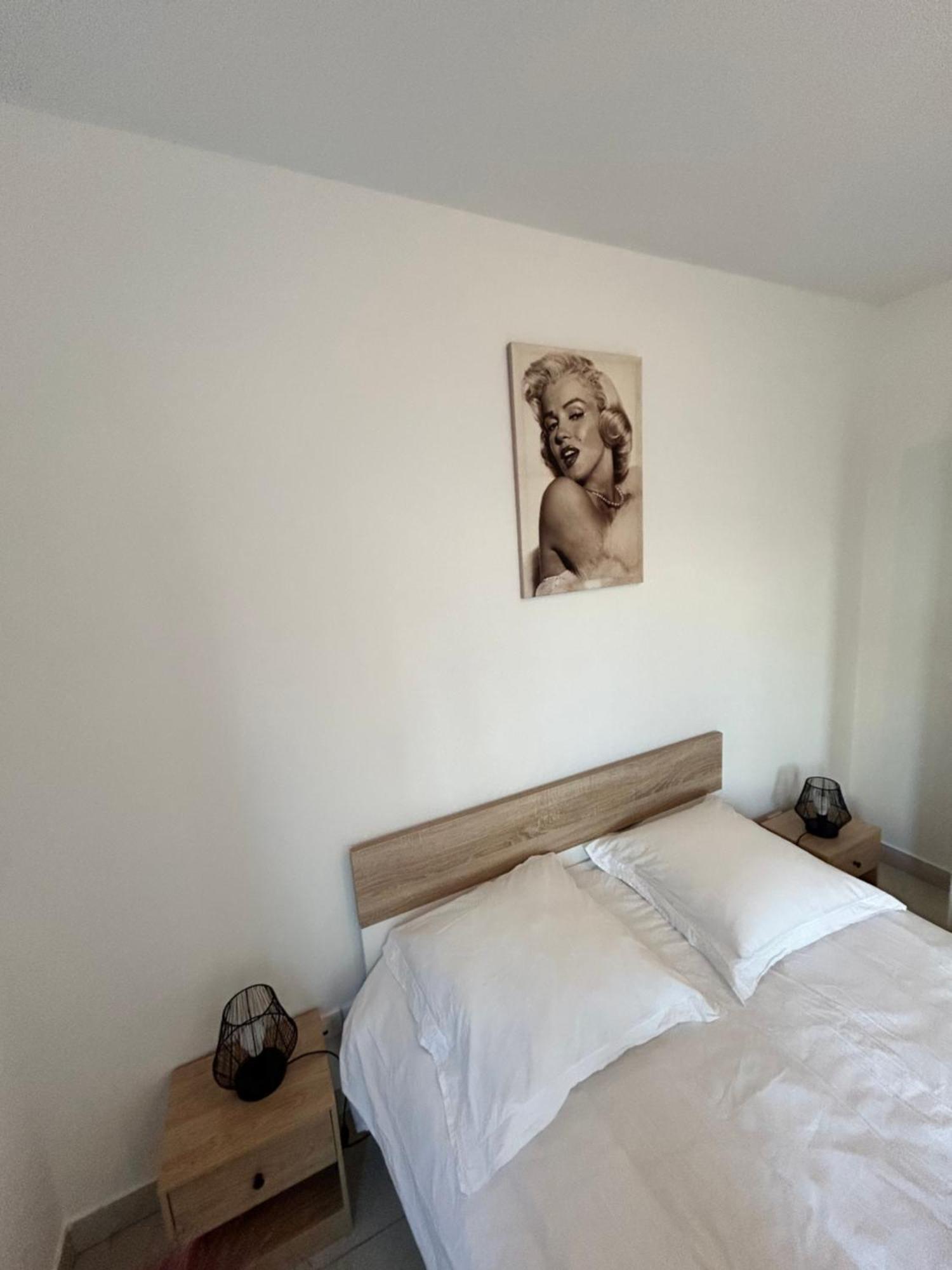 Appartement Avec Terrasse Et Box Entre Plages Et Nature マルセイユ エクステリア 写真